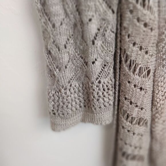 MAURICE'S Tan Sweater. Size XS - Picture 7 of 15